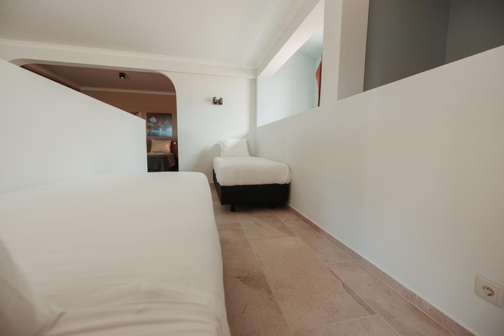Casa Velha Apartments - Adults Friendly อัลบูเฟรา ห้อง รูปภาพ